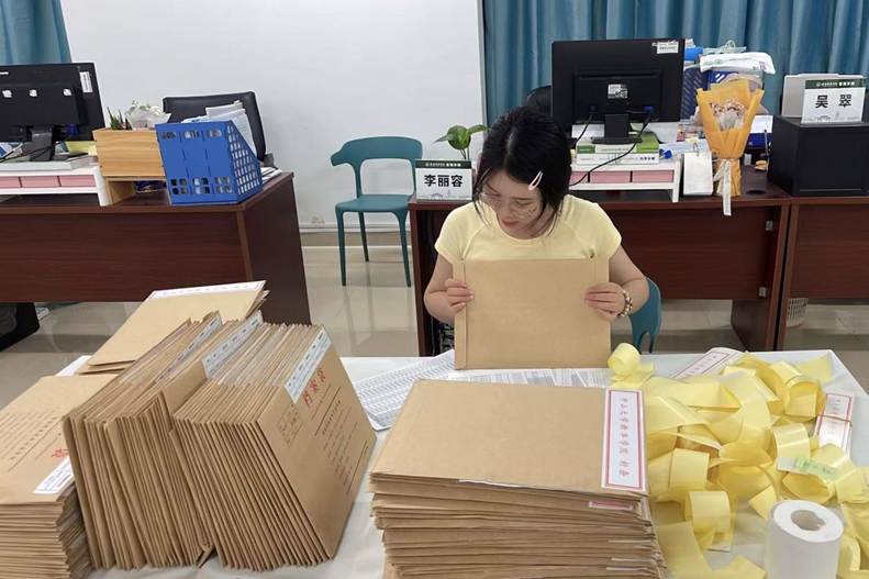 41d802511cb4e3cb8fe1a4457376097