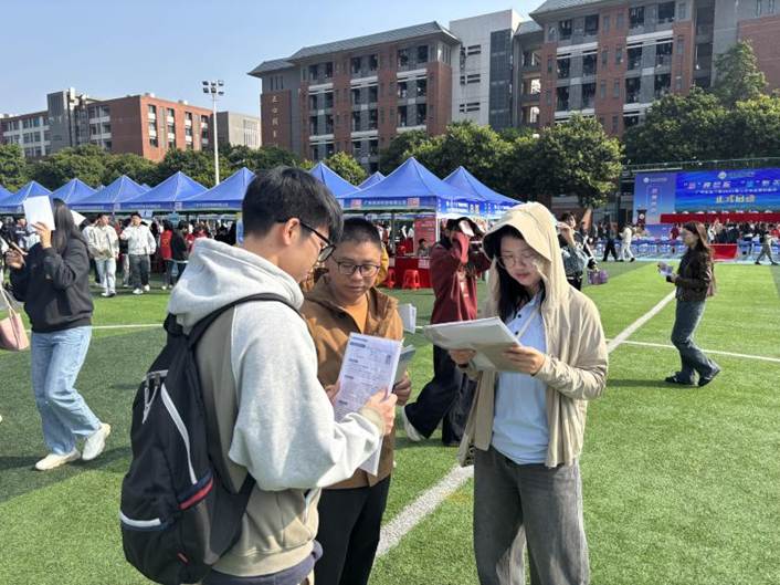 984d7d838e2f928b35aa1e1befec6c1