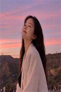 我的女友小莹公车中旅