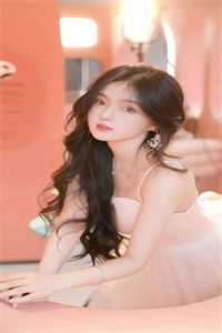 男人把美女的扒了摸动漫