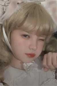 娇妻在厨房被朋友挺进小说