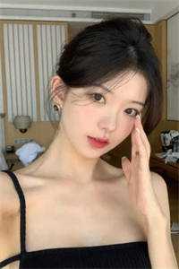 女婿江峰和沈曼的小说