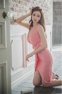 6男一女两根同时进去小说