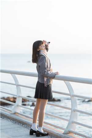 艳妇伦交小说