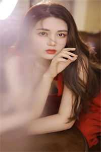 解开英语老师的裙子坐在中间