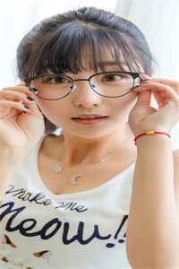 女人洗澡正面裸身无遮
