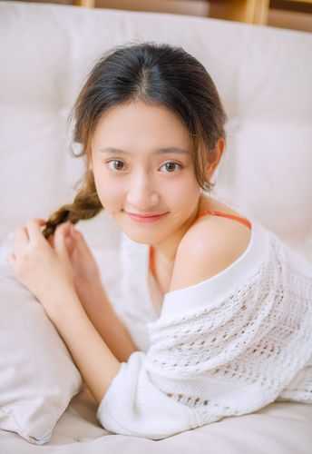 美妇下面又紧又湿