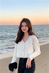 两个少女山村落难记