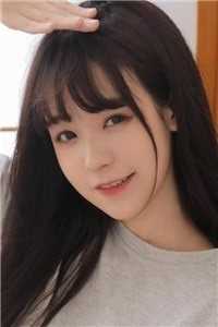 操白嫩美女
