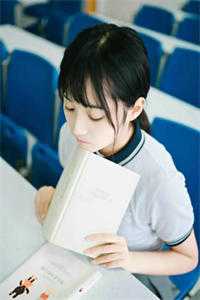 盛世婚宠军少的小暖妻