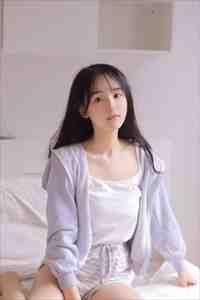 摸胸吻胸