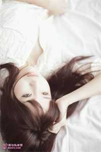 白丝美足足j取精视频