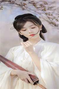 美女脱掉衣服