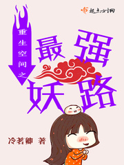 美女用丝袜脚玩男人出精